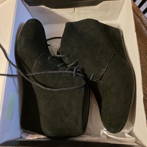 Vionic Women's Black Chukka Boots